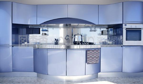 藍色銀色廚房 現(xiàn)代建筑裝飾的時尚融合